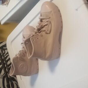 Women's Pink Leather Converse Size 7